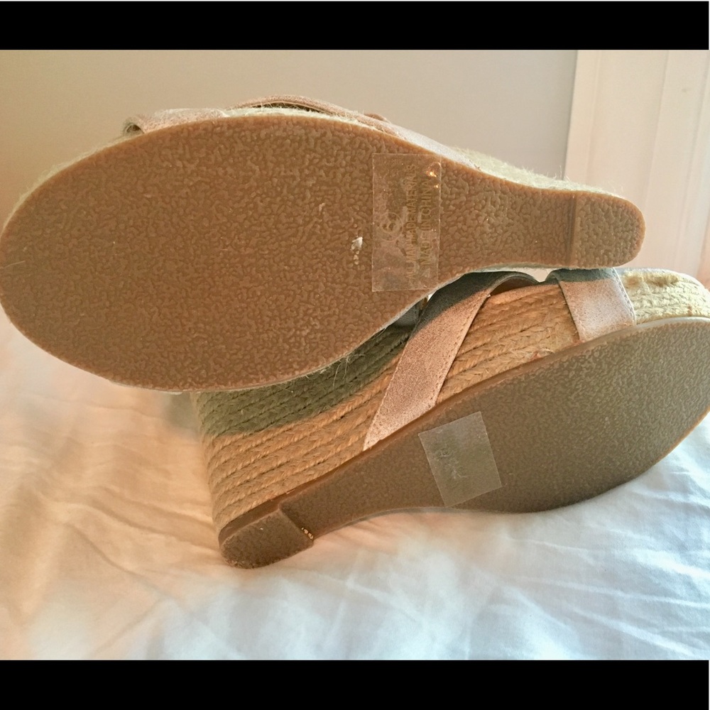 Gray/Silver Wedges - Picture 4 of 5